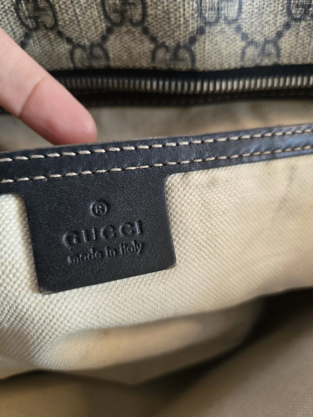 Gucci Beige & Black GG Supreme Canvas Tote Bag